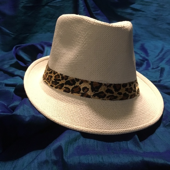 MEN’S WHITE STINGY BRIM STRAW HAT - Picture 1 of 3